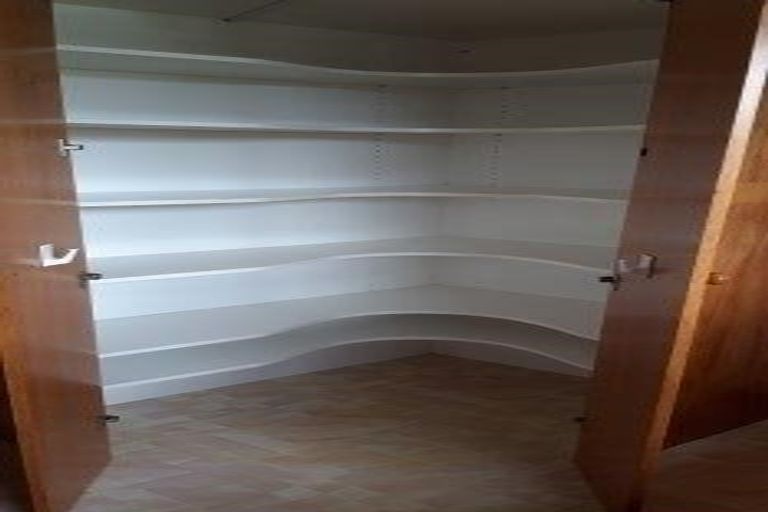 Photo of property in 8a Grassmere Street, Papanui, Christchurch, 8052