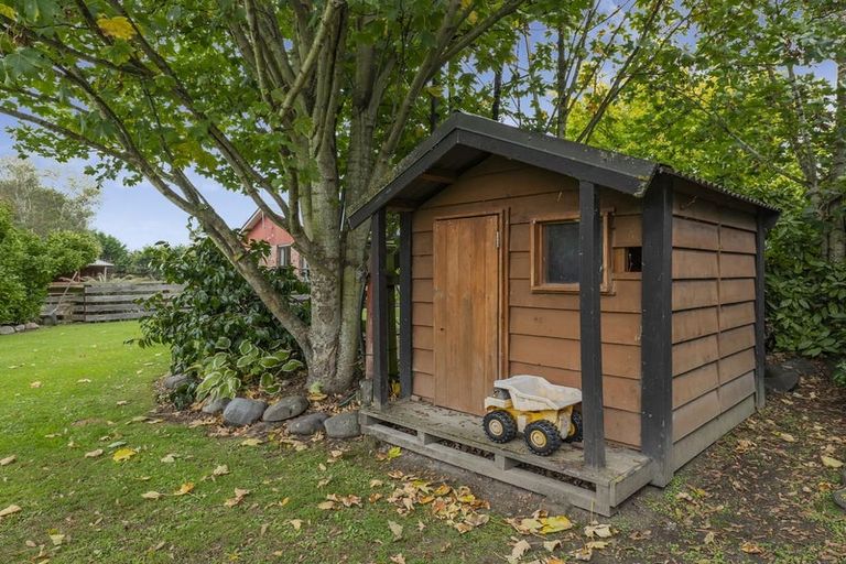 Photo of property in 1 Everett Street, Coalgate, 7673