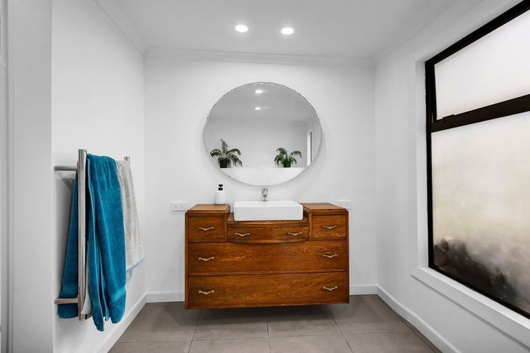 Photo of property in 20 Parris Street, Moturoa, New Plymouth, 4310