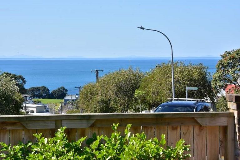 Photo of property in 1/45 Castor Bay Road, Castor Bay, Auckland, 0620