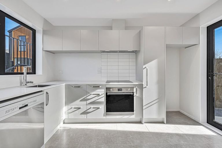 Photo of property in 10/17 Ambler Avenue, Glen Eden, Auckland, 0602