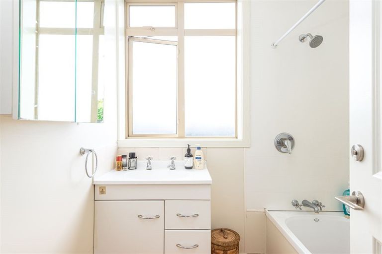 Photo of property in 2/24 Riverview Street, Beckenham, Christchurch, 8023