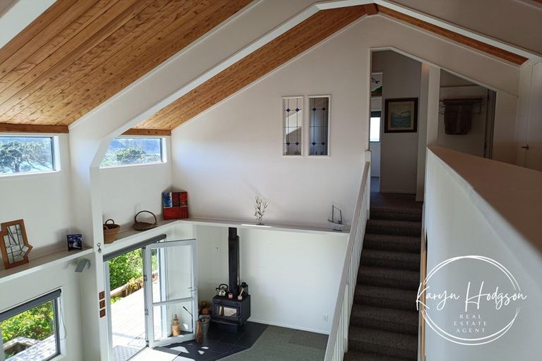Photo of property in 12 Cliff Street, Pahi, Paparoa, 0571