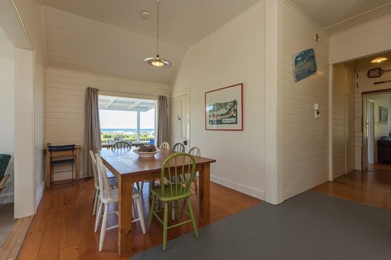 Photo of property in 2 Paua Place, Aramoana, Omakere, 4271