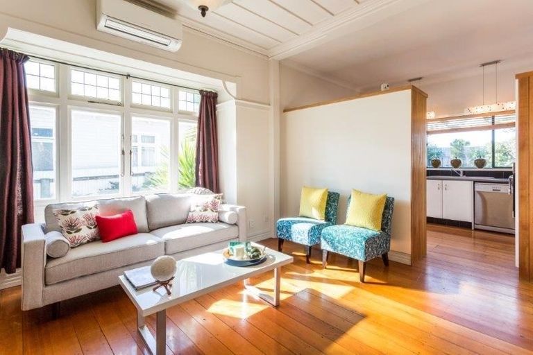 Photo of property in 8 Te Awa Avenue, Te Awa, Napier, 4110