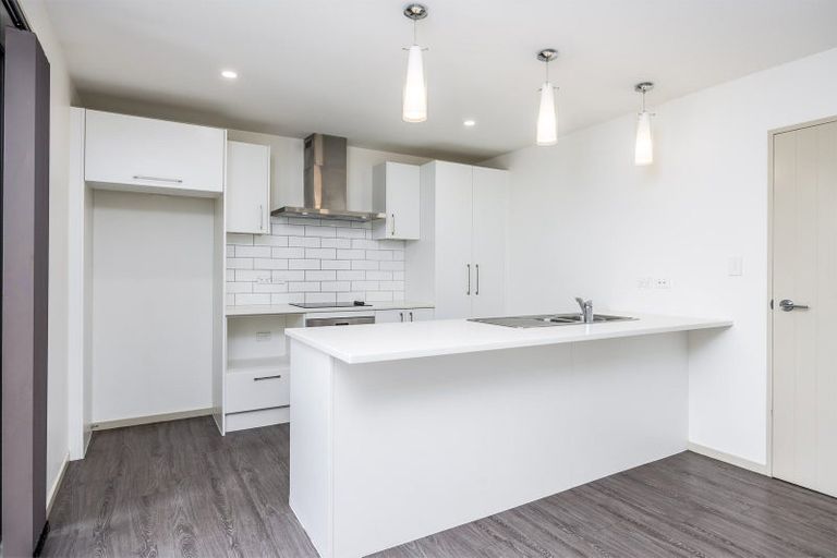 Photo of property in 33 Carole Crescent, Pakuranga, Auckland, 2010