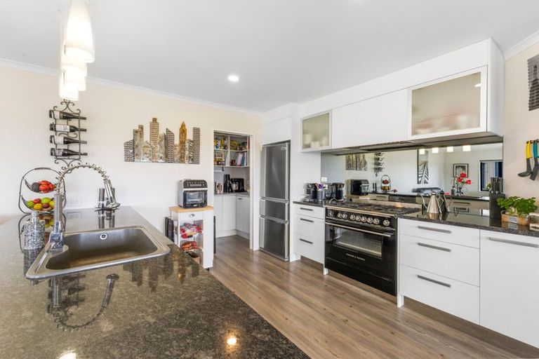 Photo of property in 98 Pitt Road, Hillsborough, New Plymouth, 4372