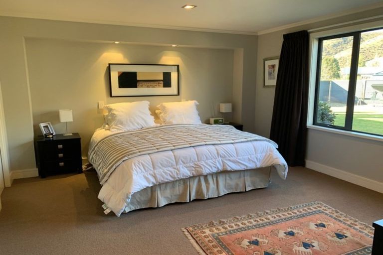 Photo of property in 15 Sunhaven Cove, Cromwell, 9310