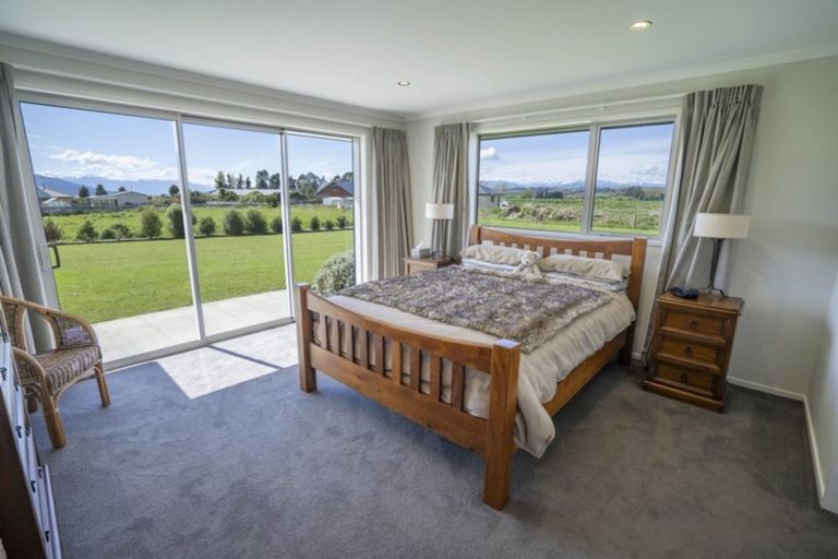 Photo of property in 43 Pukutahi Drive, Te Anau, 9600