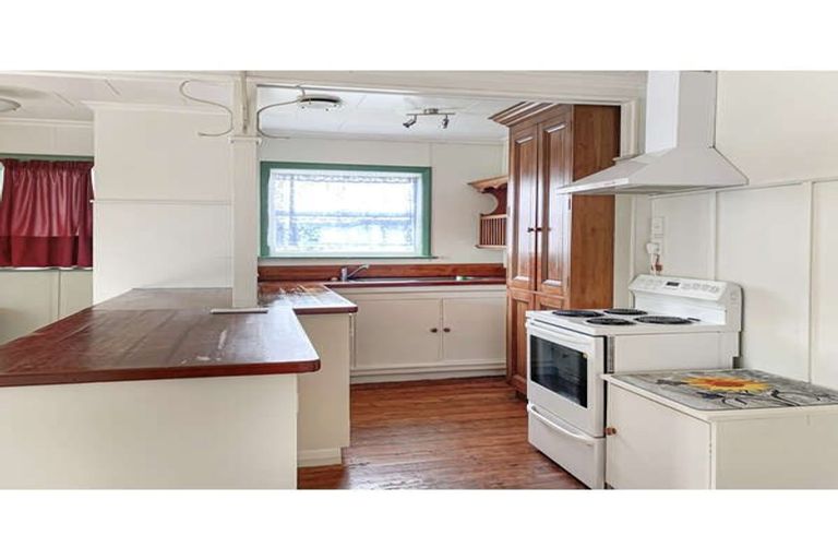 Photo of property in 93 Macarthur Street, Levin, 5510