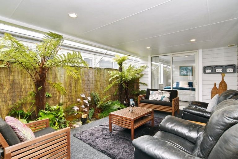 Photo of property in 26 Pounamu Place, Pegasus, 7612