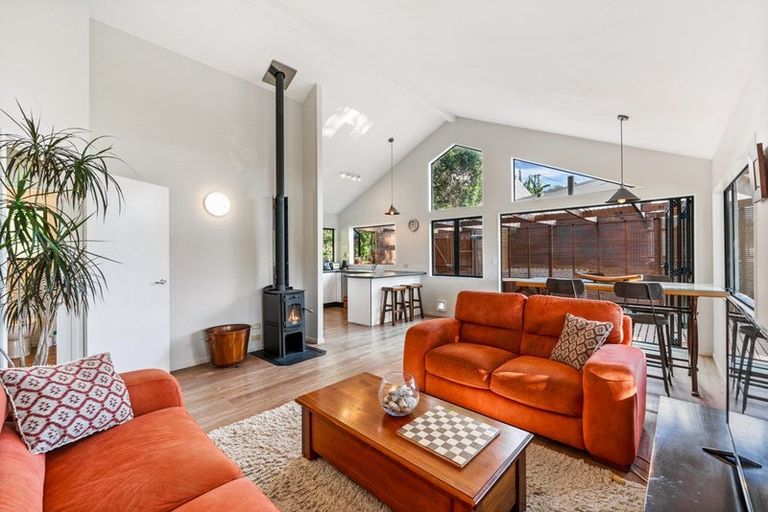 Photo of property in 65 Duck Creek Road, Stillwater, Silverdale, 0993