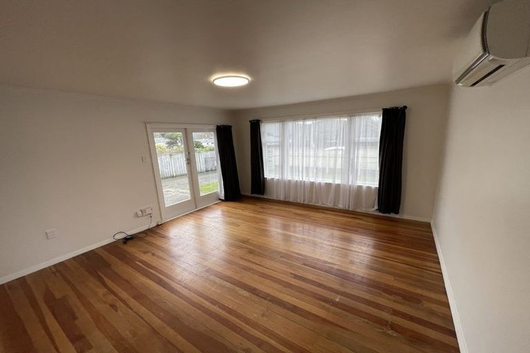 Photo of property in 91 Wainuiomata Road, Wainuiomata, Lower Hutt, 5014