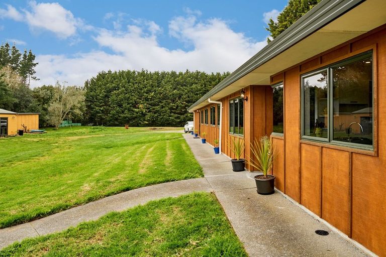 Photo of property in 12 Te Horo Beach Road, Te Horo, Otaki, 5581