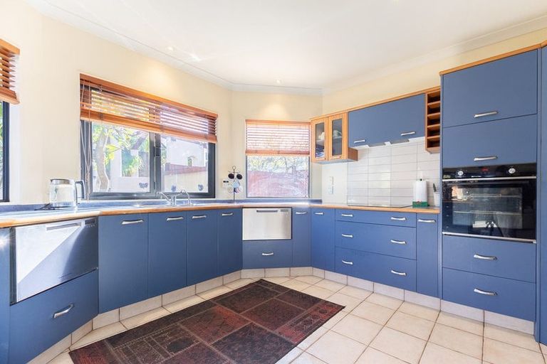 Photo of property in 3 Shearwater Rise, Paraparaumu Beach, Paraparaumu, 5032