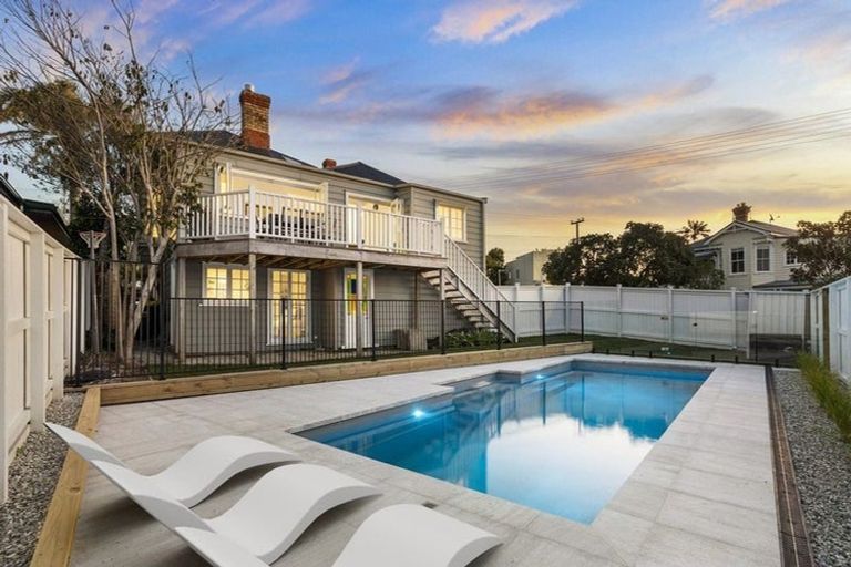 Photo of property in 36 Calliope Road, Devonport, Auckland, 0624