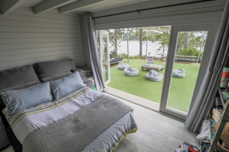 Photo of property in 435 Heatley Road, Whakapirau, 0583