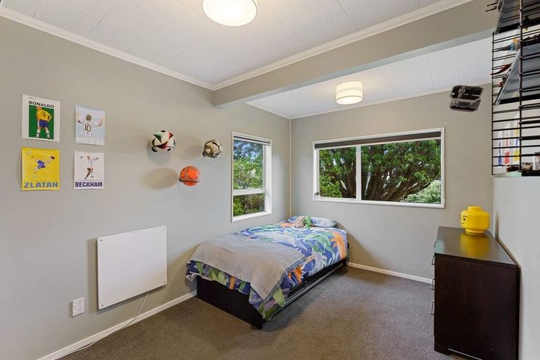 Photo of property in 33 Margaret Road, Raumati Beach, Paraparaumu, 5032