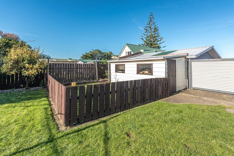 Photo of property in 4 Miro Street, Castlecliff, Whanganui, 4501