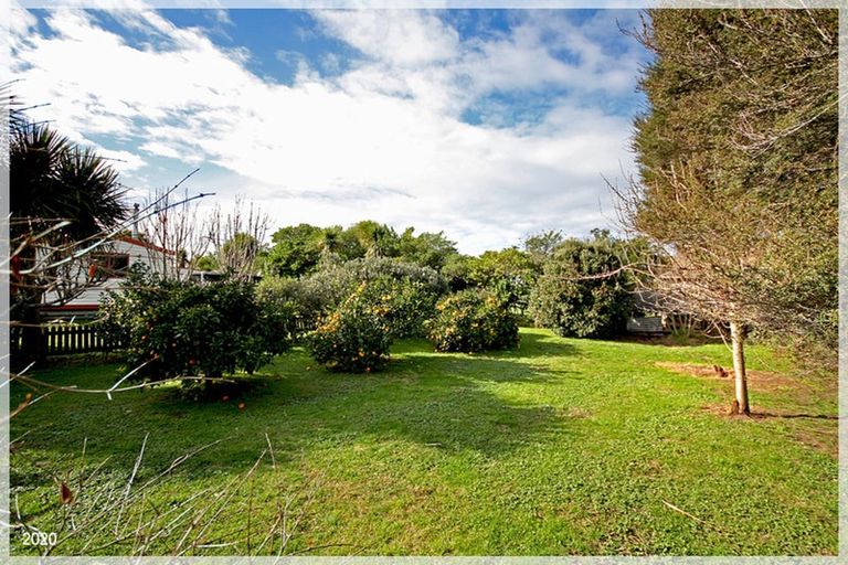 Photo of property in 17 Aru Street, Tangimoana, 4822