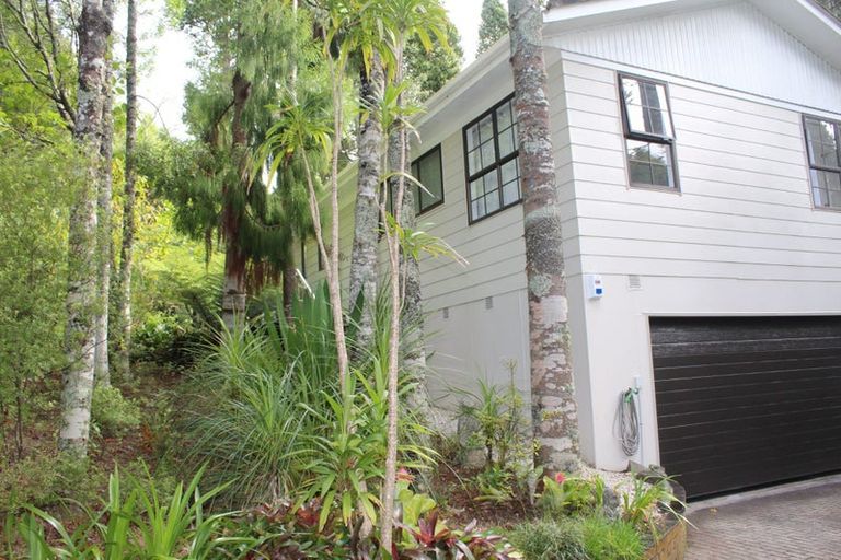 Photo of property in 5 Kaurimu Rise, Titirangi, Auckland, 0604