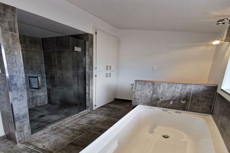 Photo of property in 379 Withells Road, Avonhead, Christchurch, 8042