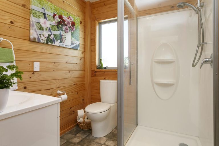 Photo of property in 12 Tanekaha Terrace, Mangakino, 3421