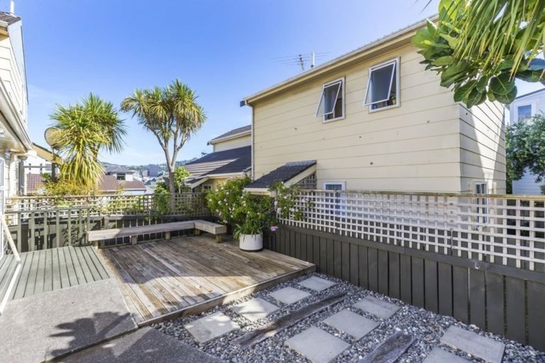 Photo of property in 5a Duke Street, Mount Victoria, Wellington, 6011