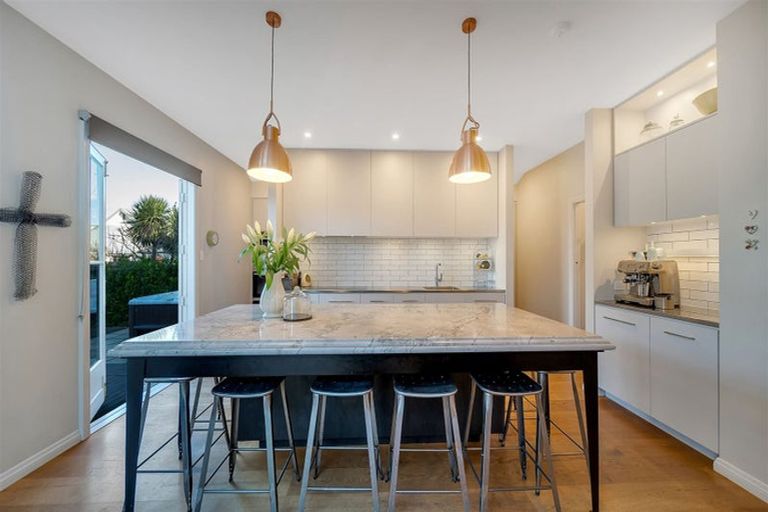 Photo of property in 100 Idris Road, Bryndwr, Christchurch, 8052