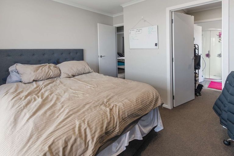 Photo of property in 2/120 Mahoe Street, Melville, Hamilton, 3206