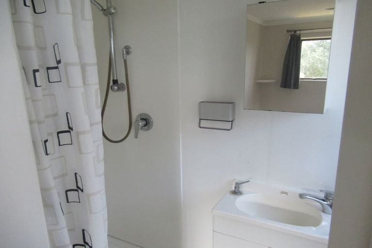 Photo of property in 14 Kinloch Place, Papakowhai, Porirua, 5024