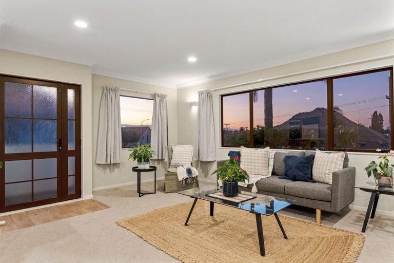 Photo of property in 1 Sutherland Avenue, Mount Maunganui, 3116