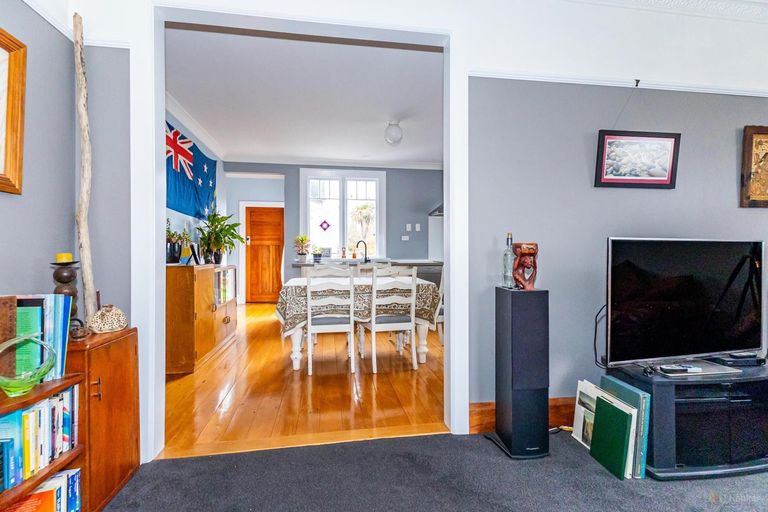 Photo of property in 21 Parsonage Road, Waimate, 7924