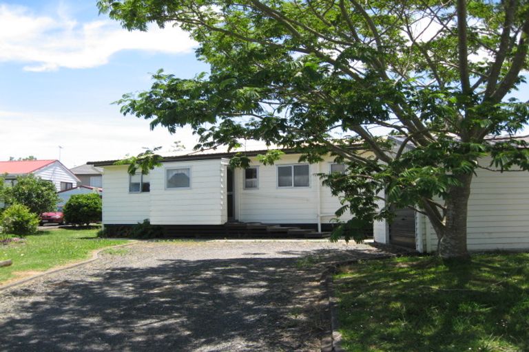 Photo of property in 3 Charles Miller Court, Clarks Beach, 2122