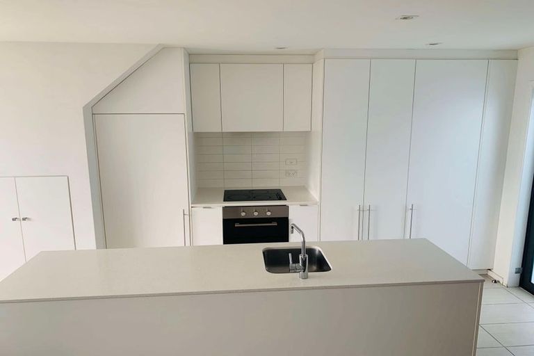 Photo of property in 1/20 North Avon Road, Richmond, Christchurch, 8013