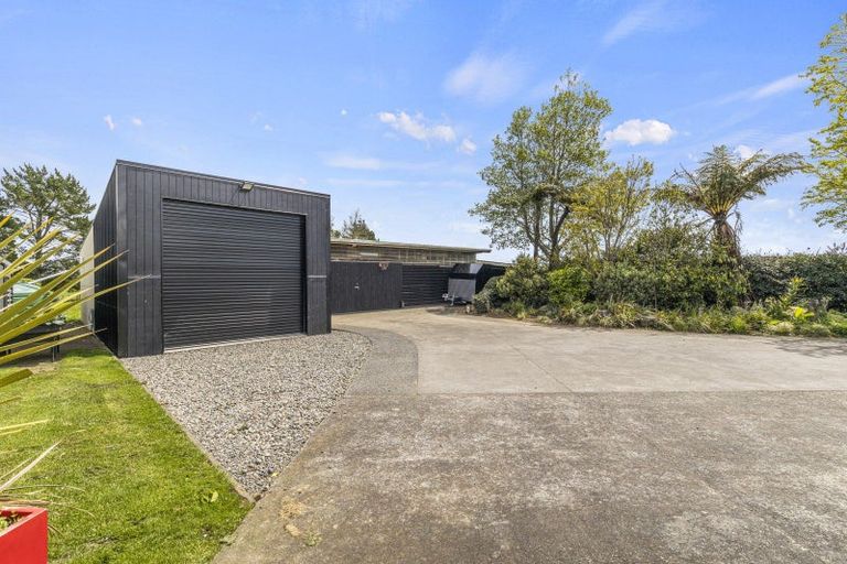 Photo of property in 124 Lower King Road, Tarurutangi, New Plymouth, 4372