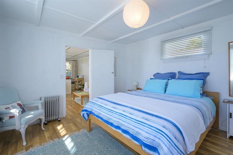 Photo of property in 14 Martin Street, Monaco, Nelson, 7011