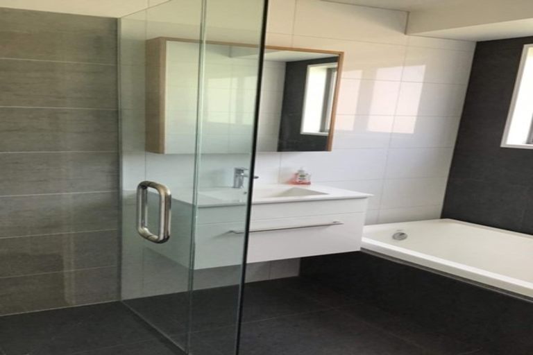 Photo of property in 5 Gladys Place, Levin, 5510