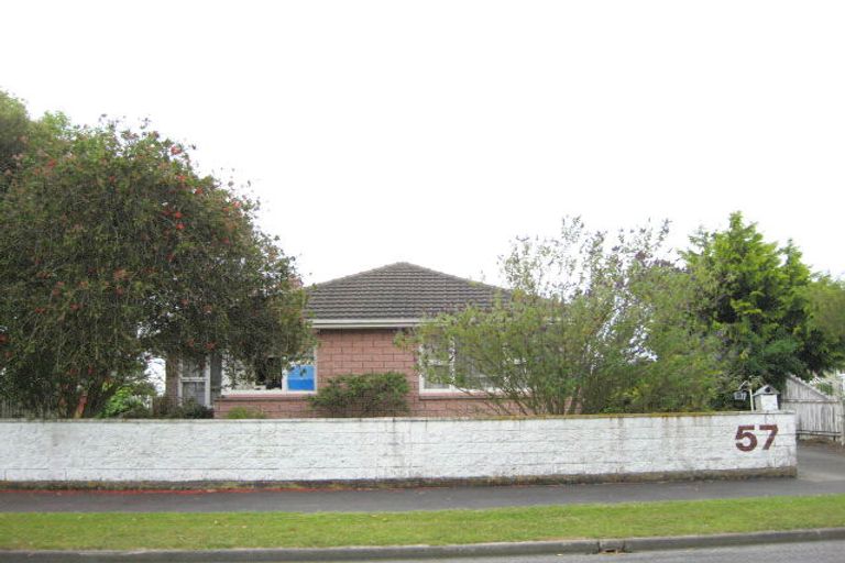 Photo of property in 57 Niven Street, Avondale, Christchurch, 8061