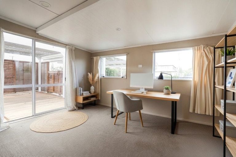 Photo of property in 45 Valentine Street, Papakura, 2110