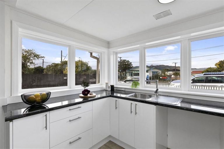 Photo of property in 73 Victoria Street, Alicetown, Lower Hutt, 5010