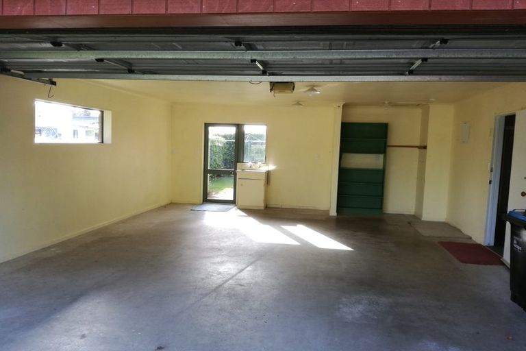 Photo of property in 37 Carlyle Street, Leamington, Cambridge, 3432