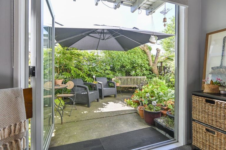 Photo of property in 2/209 Charles Street, Saint Leonards, Hastings, 4120