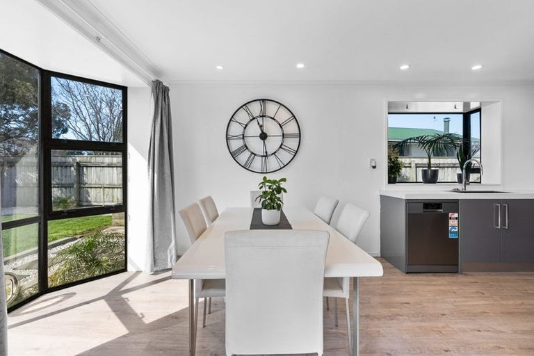 Photo of property in 10 Dillon Drive, Bell Block, New Plymouth, 4312