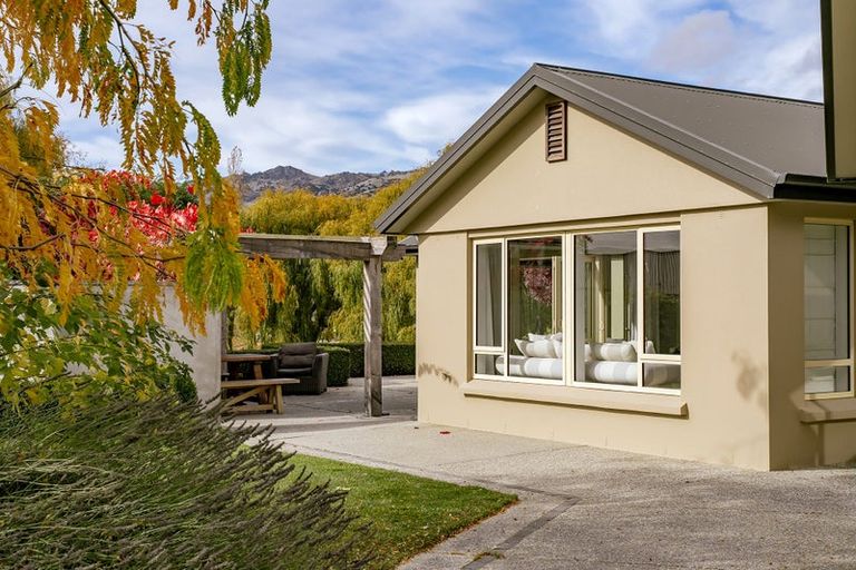 Photo of property in 12 Ferry Lane, Mount Pisa, Cromwell, 9383