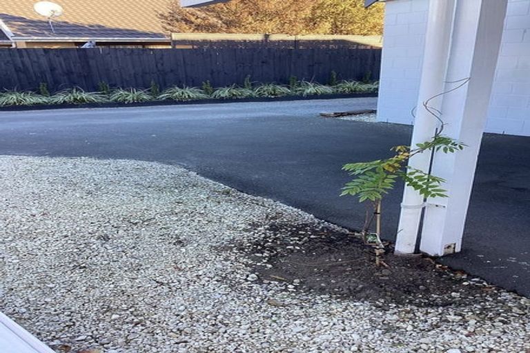 Photo of property in 1/73a Garreg Road, Bryndwr, Christchurch, 8052