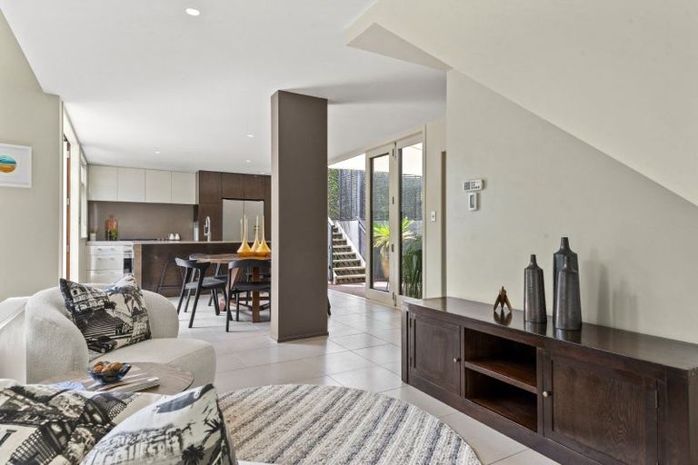 Photo of property in 60a Saint Georges Bay Road, Parnell, Auckland, 1052