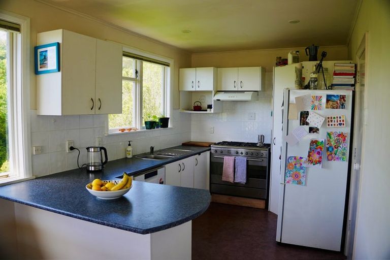 Photo of property in 50 Chaffey Crescent, Titahi Bay, Porirua, 5022