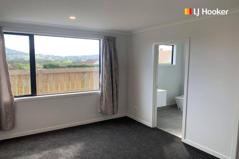 Photo of property in 1 Rexs Way, Green Island, Dunedin, 9018