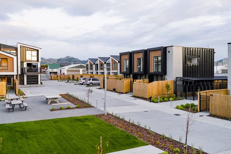 Photo of property in 2/317 Lincoln Road, Addington, Christchurch, 8024